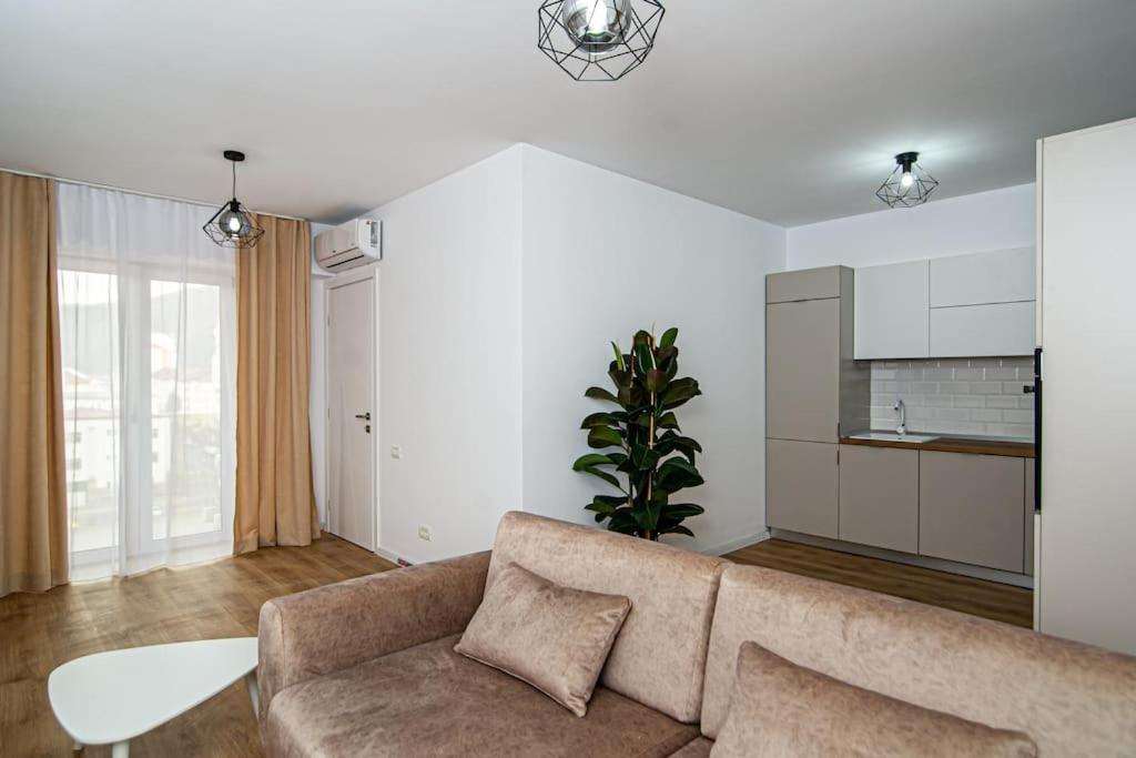 City Center Accommodation - 404 Ρέσιτσα Εξωτερικό φωτογραφία
